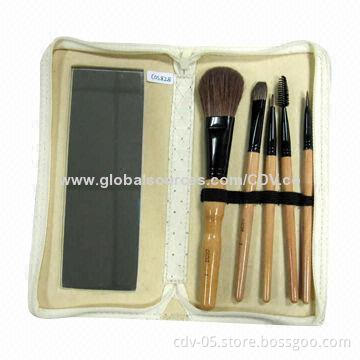 Bamboo makeup brushes, made of original bamboo handle and aluminum ferrule with synthetic bristles